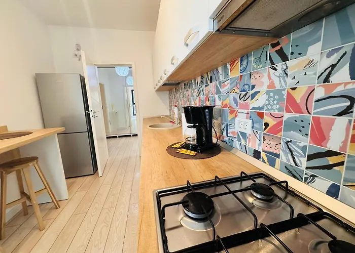 One Exigent Apartman *