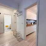 One Exigent 布加勒斯特